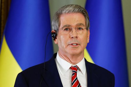 tagreuters.com2025binary_LYNXMPEL1D019-VIEWIMAGE