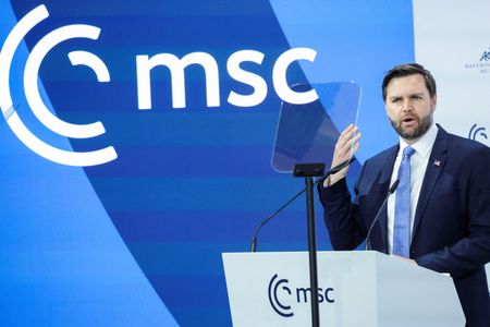 tagreuters.com2025binary_LYNXMPEL1D0M0-VIEWIMAGE