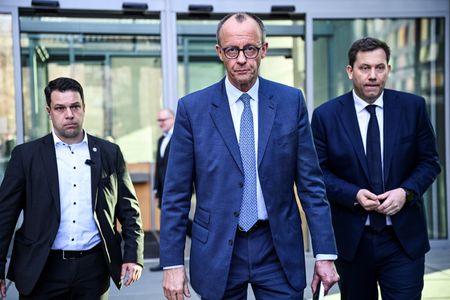 tagreuters.com2025binary_LYNXMPEL2708B-VIEWIMAGE