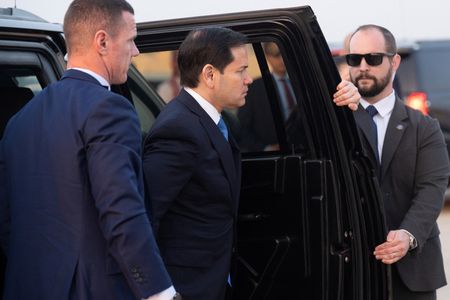 tagreuters.com2025binary_LYNXMPEL2B0C1-VIEWIMAGE