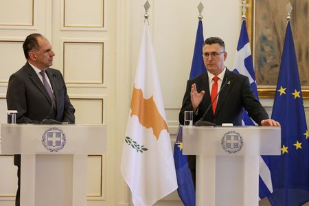 tagreuters.com2025binary_LYNXMPEL2C0R8-VIEWIMAGE