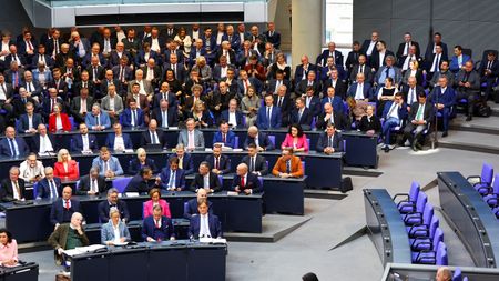 tagreuters.com2025binary_LYNXMPEL410C6-VIEWIMAGE