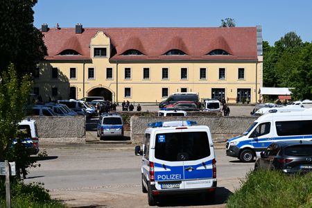 tagreuters.com2025binary_LYNXMPEL4C0EV-VIEWIMAGE