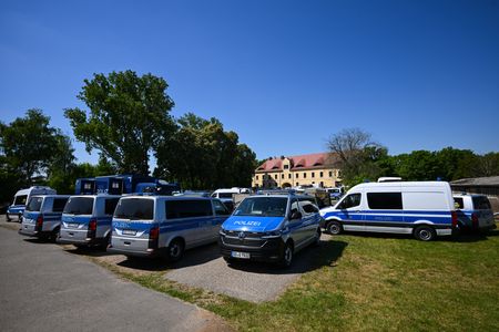 tagreuters.com2025binary_LYNXMPEL4C0FU-VIEWIMAGE