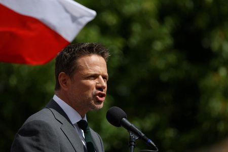 tagreuters.com2025binary_LYNXMPEL4C0IQ-VIEWIMAGE