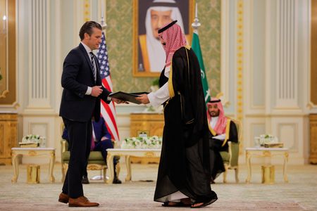 tagreuters.com2025binary_LYNXMPEL4C0Q7-VIEWIMAGE