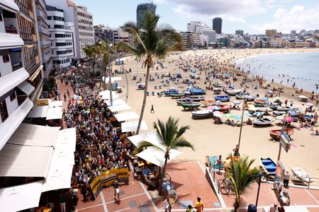 tagreuters.com2025binary_LYNXMPEL4H0BP-VIEWIMAGE