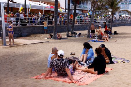 tagreuters.com2025binary_LYNXMPEL4H0BU-VIEWIMAGE