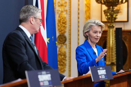 tagreuters.com2025binary_LYNXMPEL4I0VJ-VIEWIMAGE