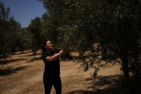 tagreuters.com2025binary_LYNXMPEL6H0UU-VIEWIMAGE