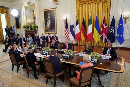 tagreuters.com2025binary_LYNXMPEL7H0XI-VIEWIMAGE