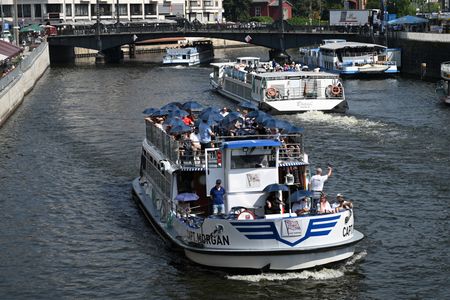 tagreuters.com2025binary_LYNXMPEL7K0CZ-VIEWIMAGE