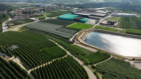 tagreuters.com2025binary_LYNXMPEL7R0HA-VIEWIMAGE