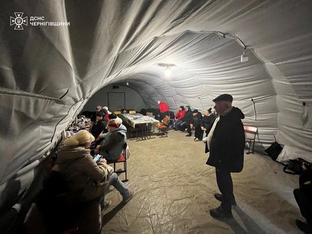 tagreuters.com2025binary_LYNXMPEL9K0M6-VIEWIMAGE