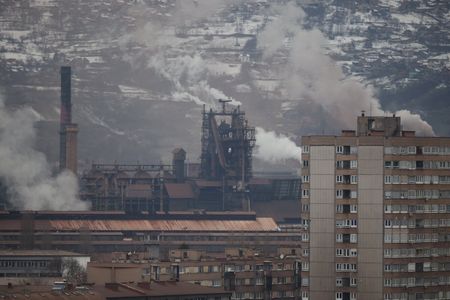 tagreuters.com2025binary_LYNXMPELA10EO-VIEWIMAGE