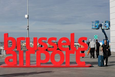 tagreuters.com2025binary_LYNXMPELA40TX-VIEWIMAGE