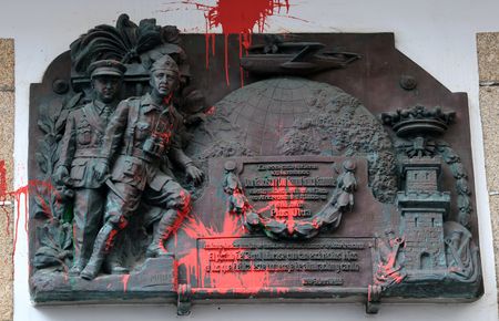 tagreuters.com2025binary_LYNXMPELAI0AU-VIEWIMAGE