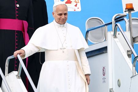 tagreuters.com2025binary_LYNXMPELAQ0CS-VIEWIMAGE