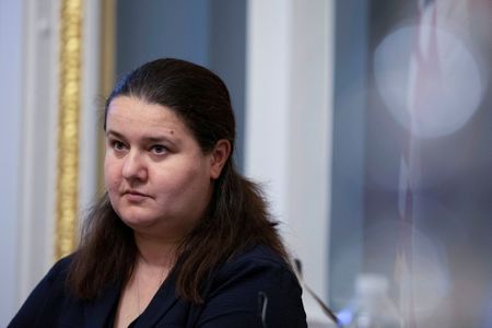 tagreuters.com2025binary_LYNXMPELAT058-VIEWIMAGE