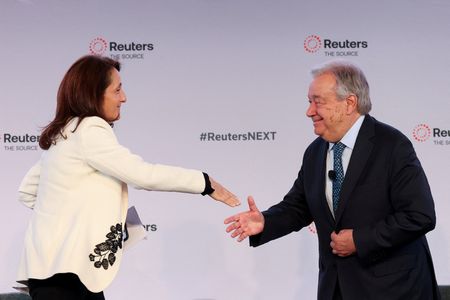 tagreuters.com2025binary_LYNXMPELB2125-VIEWIMAGE