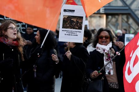 tagreuters.com2025binary_LYNXMPELBG0HG-VIEWIMAGE