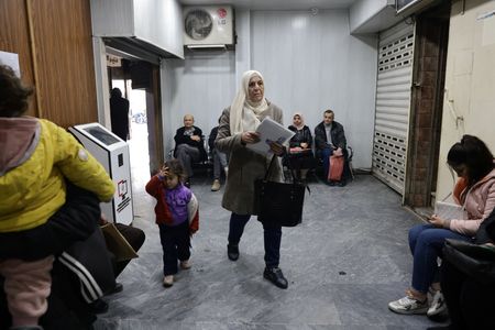 tagreuters.com2025binary_LYNXNPEL0U064-VIEWIMAGE