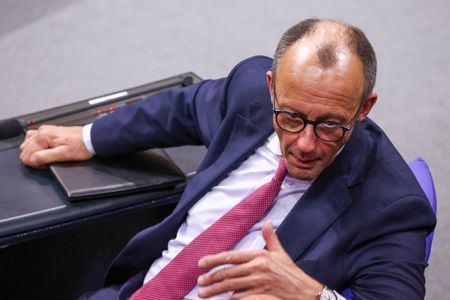 tagreuters.com2025binary_LYNXNPEL0U0PJ-VIEWIMAGE