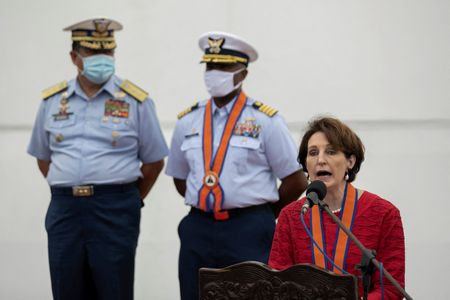 tagreuters.com2025binary_LYNXNPEL1I04L-VIEWIMAGE