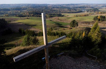 tagreuters.com2025binary_LYNXNPEL1I0MP-VIEWIMAGE