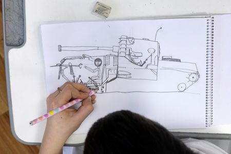 tagreuters.com2025binary_LYNXNPEL1J0A0-VIEWIMAGE