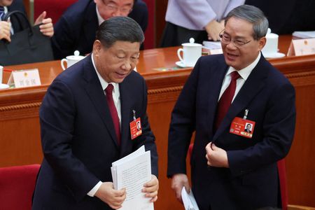 tagreuters.com2025binary_LYNXNPEL2506A-VIEWIMAGE