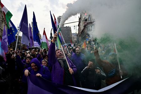 tagreuters.com2025binary_LYNXNPEL2O0W9-VIEWIMAGE