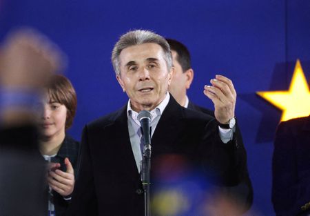 tagreuters.com2025binary_LYNXNPEL4Q087-VIEWIMAGE