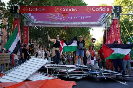 tagreuters.com2025binary_LYNXNPEL8D0CE-VIEWIMAGE