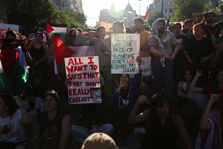 tagreuters.com2025binary_LYNXNPEL8D0DK-VIEWIMAGE