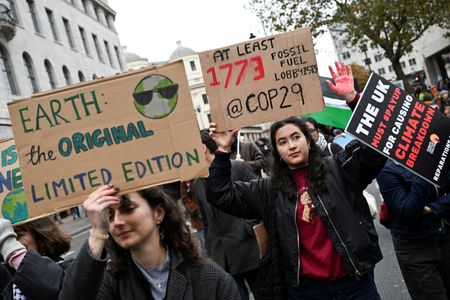 tagreuters.com2025binary_LYNXNPEL8H03U-VIEWIMAGE