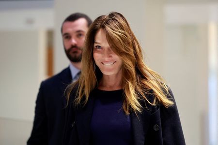 tagreuters.com2025binary_LYNXNPEL8O0LI-VIEWIMAGE