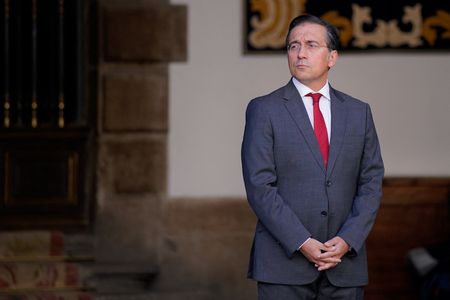 tagreuters.com2025binary_LYNXNPEL8O0YJ-VIEWIMAGE