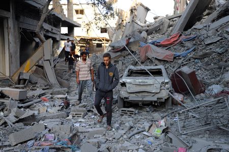 tagreuters.com2025binary_LYNXNPEL8P07C-VIEWIMAGE