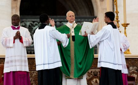 tagreuters.com2025binary_LYNXNPEL94043-VIEWIMAGE