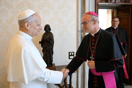 tagreuters.com2025binary_LYNXNPEL9F0OR-VIEWIMAGE