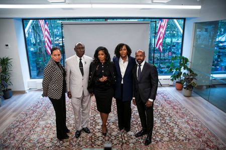 tagreuters.com2024binary_LYNXMPEK520VQ-VIEWIMAGE