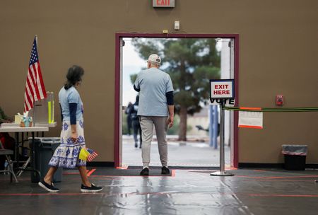 tagreuters.com2024binary_LYNXNPEK1F0MQ-VIEWIMAGE