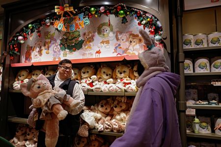 tagreuters.com2025binary_LYNXMPEL070B2-VIEWIMAGE