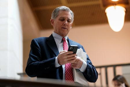 tagreuters.com2025binary_LYNXMPEL130T4-VIEWIMAGE