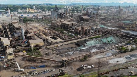 tagreuters.com2025binary_LYNXMPEL190TN-VIEWIMAGE