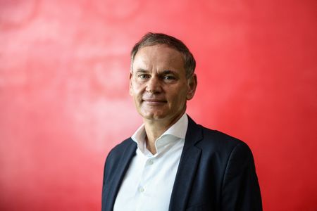 tagreuters.com2025binary_LYNXMPEL2A0BH-VIEWIMAGE