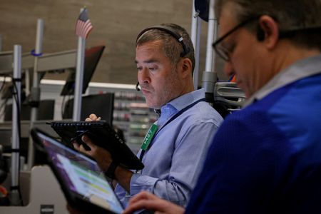 tagreuters.com2025binary_LYNXMPEL3R0EO-VIEWIMAGE