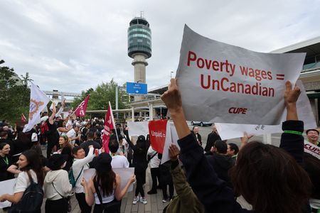 tagreuters.com2025binary_LYNXMPEL7G09G-VIEWIMAGE