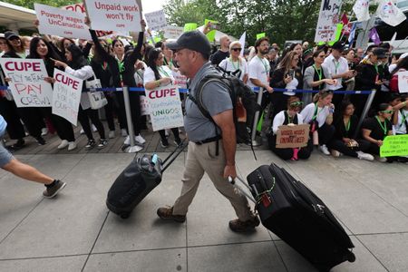 tagreuters.com2025binary_LYNXMPEL7G09I-VIEWIMAGE